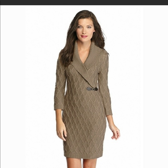 CALVIN KLEIN SWEATER DRESS - Picture 1 of 3